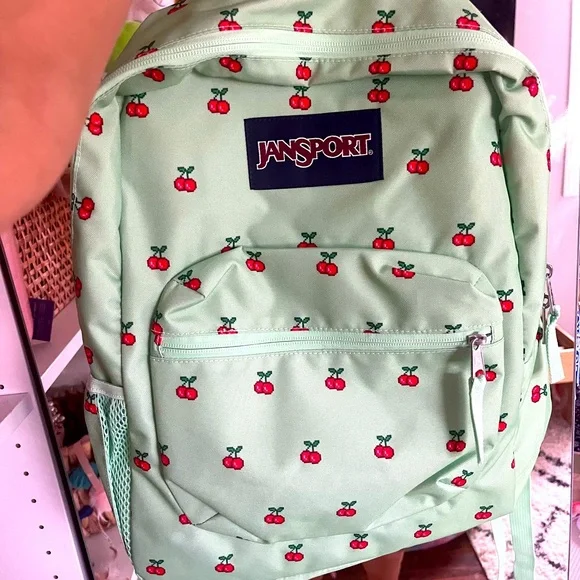 jansport avocado backpack white Superbreak Backpacks padded shoulder straps Casual Backpack Jansport Guacamole Backpack